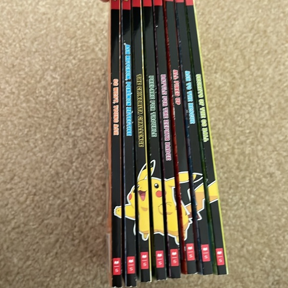 Pokémon Adventure Collection (8 Chapter books inside) - Picture 4 of 12